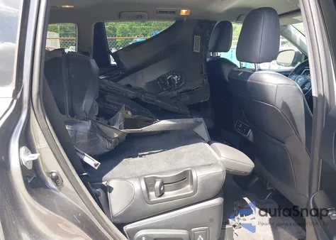 2014 Toyota Highlander Le Plus V6 z USA, uszkodzony, nr VIN 5TDZKRFH4ES012739